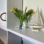 Bed & Breakfast Seaside - Butikowe Przy Plazy 3*